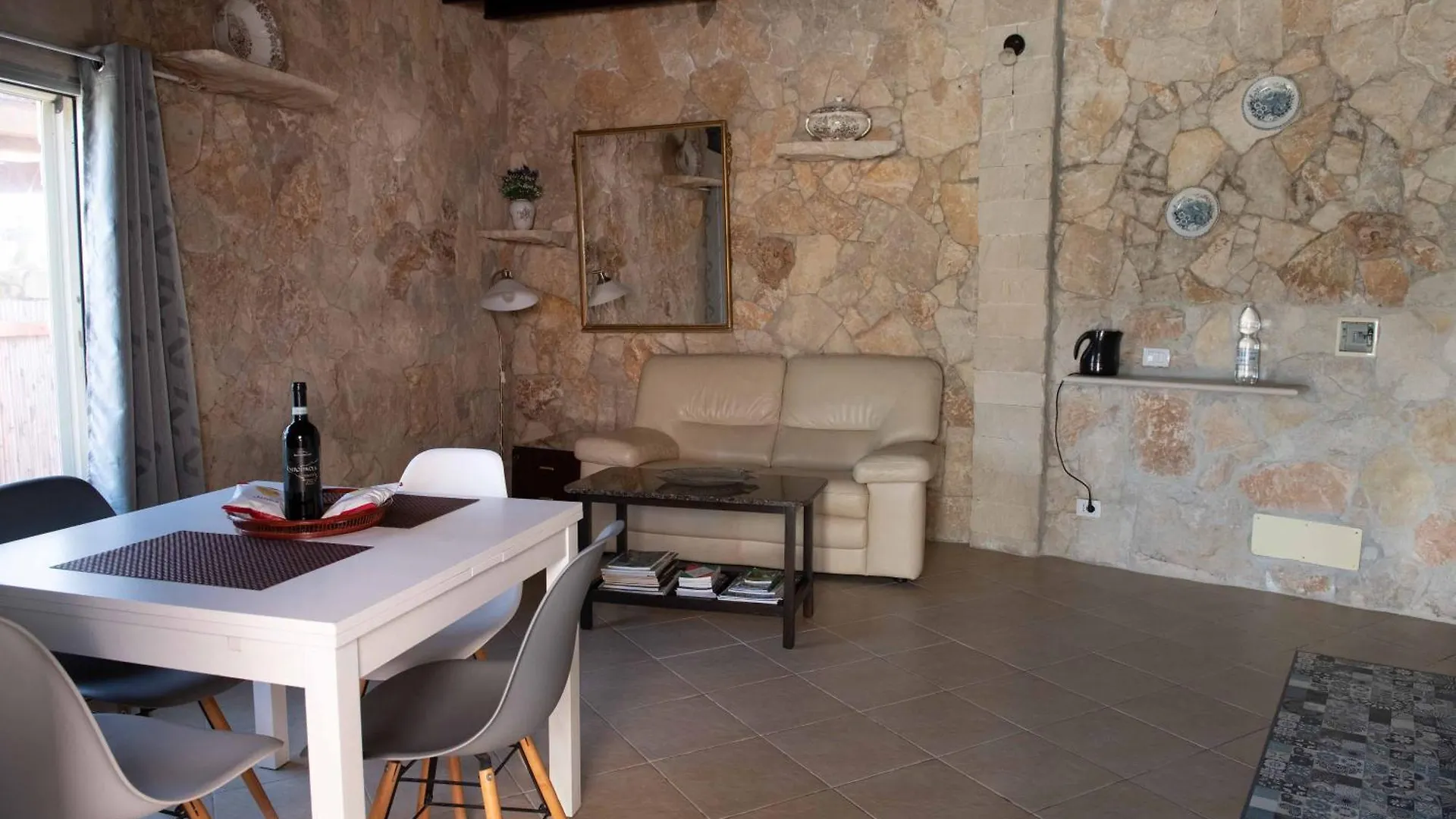 Elmani Villa Pozzallo Italy